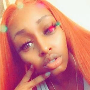 Meet your Posher, Momo